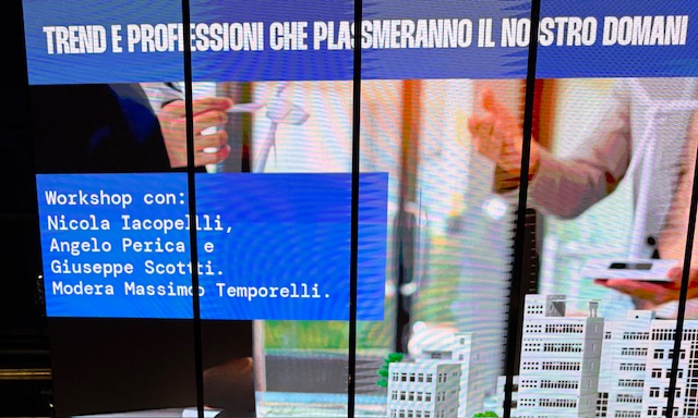 INTELLIGENZA ARTIFICIALE E LAVORO: COSA CAMBIERA’ DAVVERO?