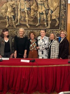 SHE MADE THE DIFFERENCE :  DONNE CHE FANNO LA DIFFERENZA: QUANDO IL GIORNALISMO DIVENTA SGUARDO, VERITA’ E RESPONSABILITA’